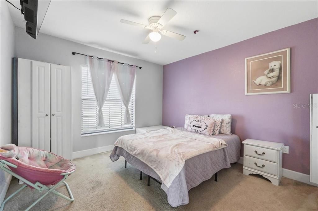 For Sale: $339,995 (3 beds, 2 baths, 1834 Square Feet)