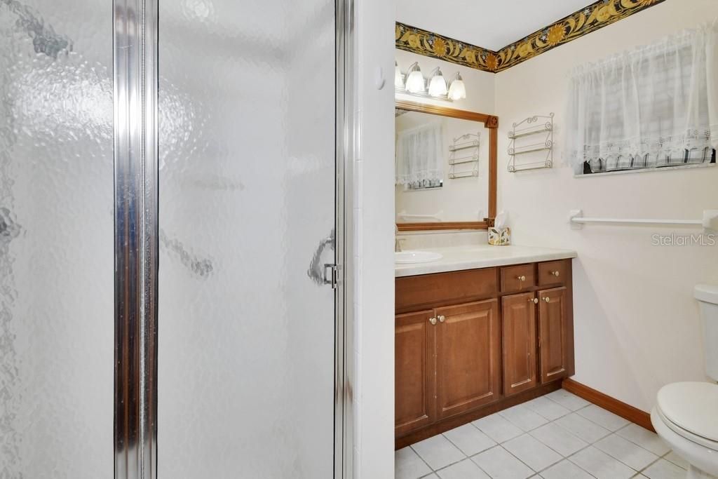 На продажу: $330,000 (3 спален, 2 ванн, 1818 Квадратных фут)