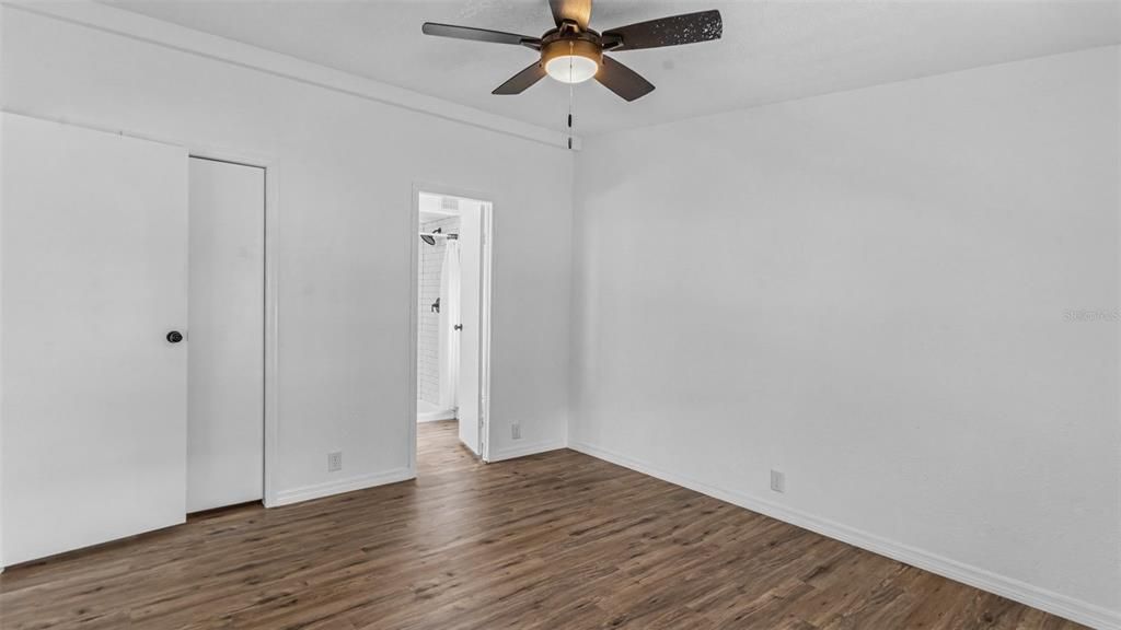 Activo con contrato: $209,900 (3 camas, 2 baños, 1134 Pies cuadrados)