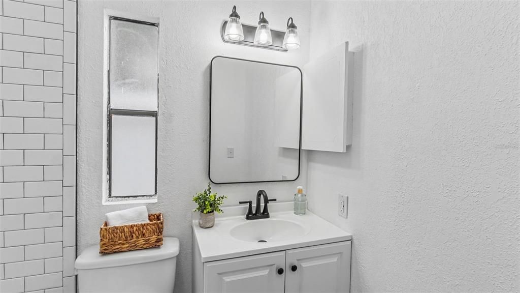 Activo con contrato: $209,900 (3 camas, 2 baños, 1134 Pies cuadrados)