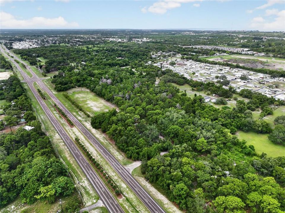 待售: $329,000 (1.57 acres)