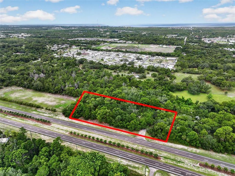 待售: $329,000 (1.57 acres)