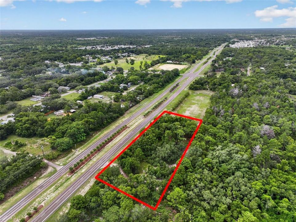 待售: $329,000 (1.57 acres)