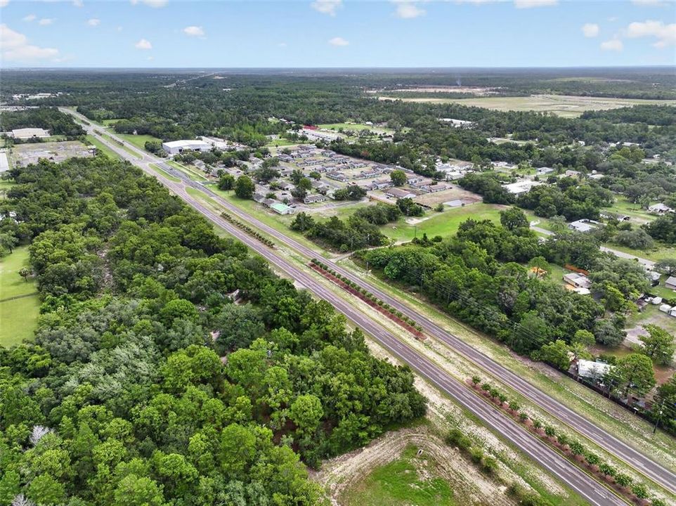 待售: $329,000 (1.57 acres)