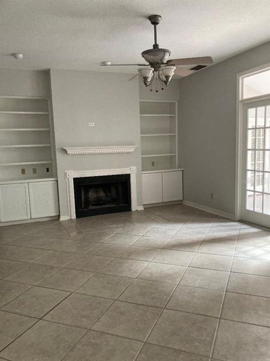 For Sale: $850,000 (6 beds, 4 baths, 4251 Square Feet)