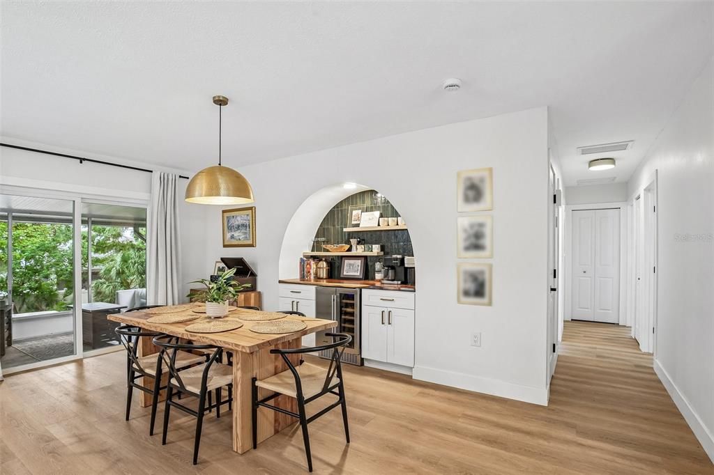 En Venta: $425,000 (3 camas, 2 baños, 1703 Pies cuadrados)