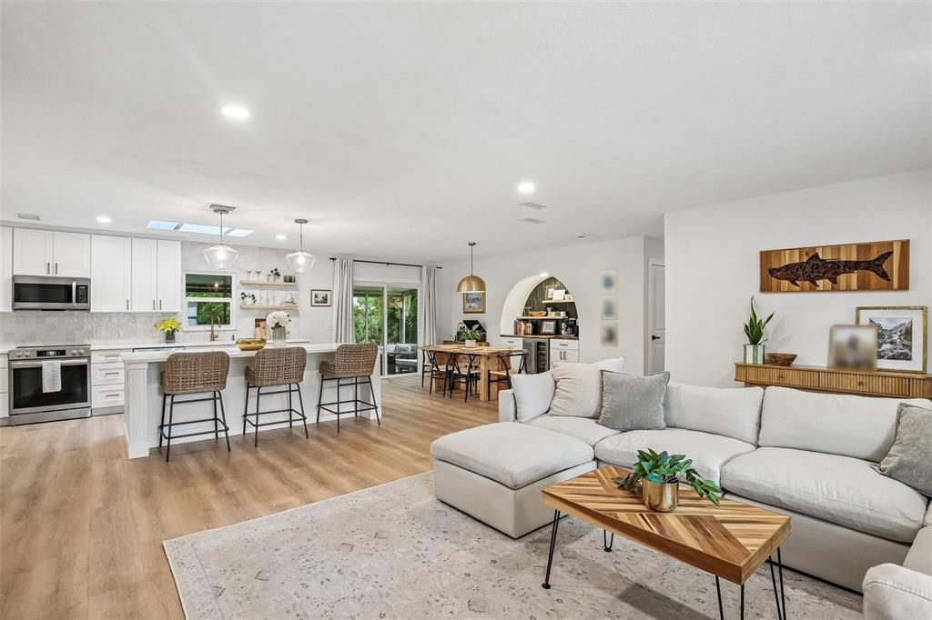 En Venta: $425,000 (3 camas, 2 baños, 1703 Pies cuadrados)