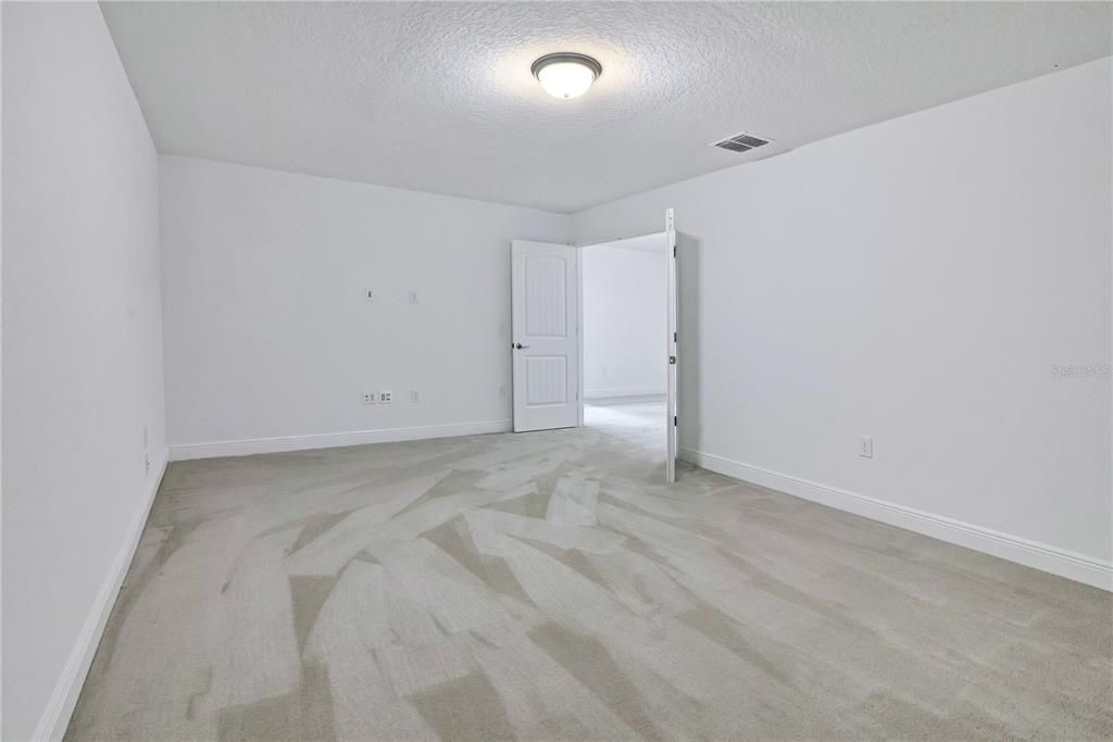 На продажу: $649,990 (6 спален, 4 ванн, 3724 Квадратных фут)