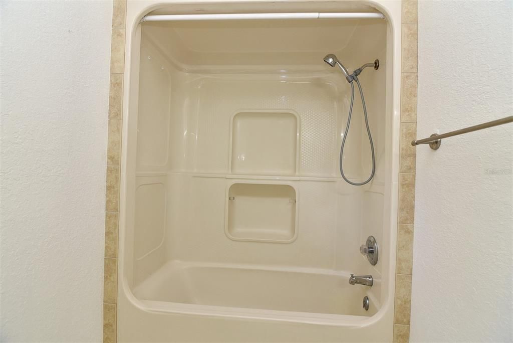 В аренду: $3,100 (4 спален, 3 ванн, 2151 Квадратных фут)