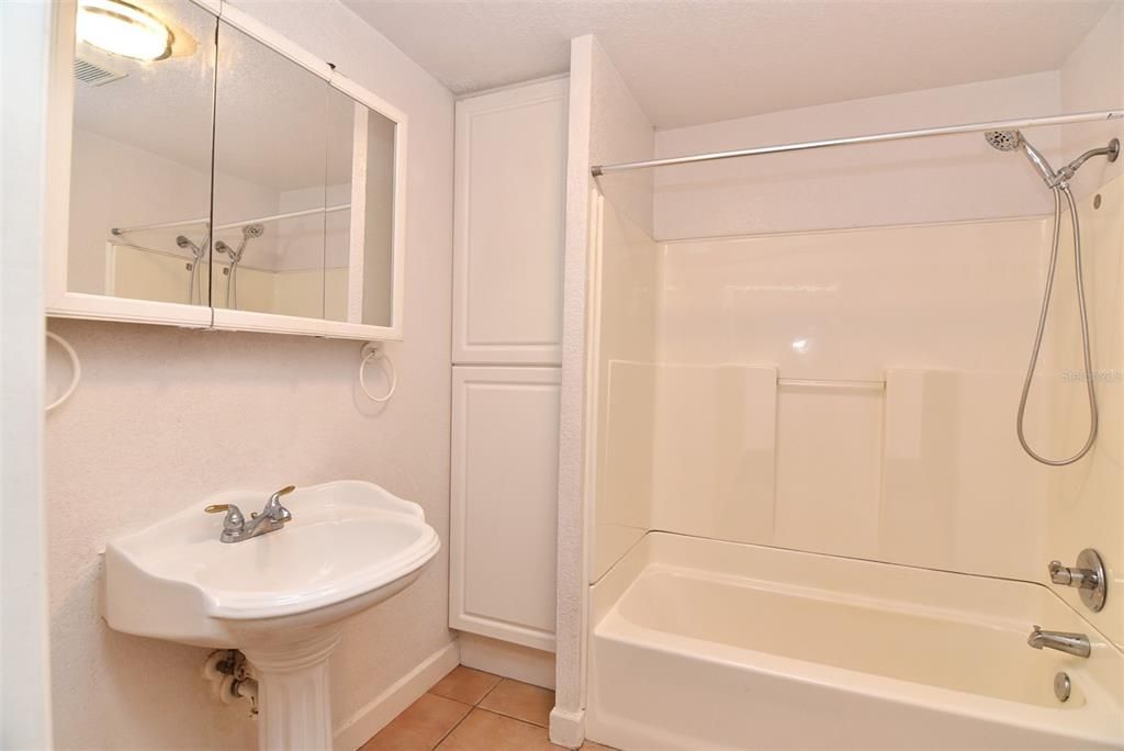 В аренду: $3,100 (4 спален, 3 ванн, 2151 Квадратных фут)