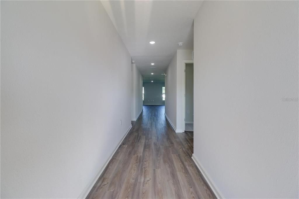 For Rent: $2,200 (4 beds, 2 baths, 1662 Square Feet)