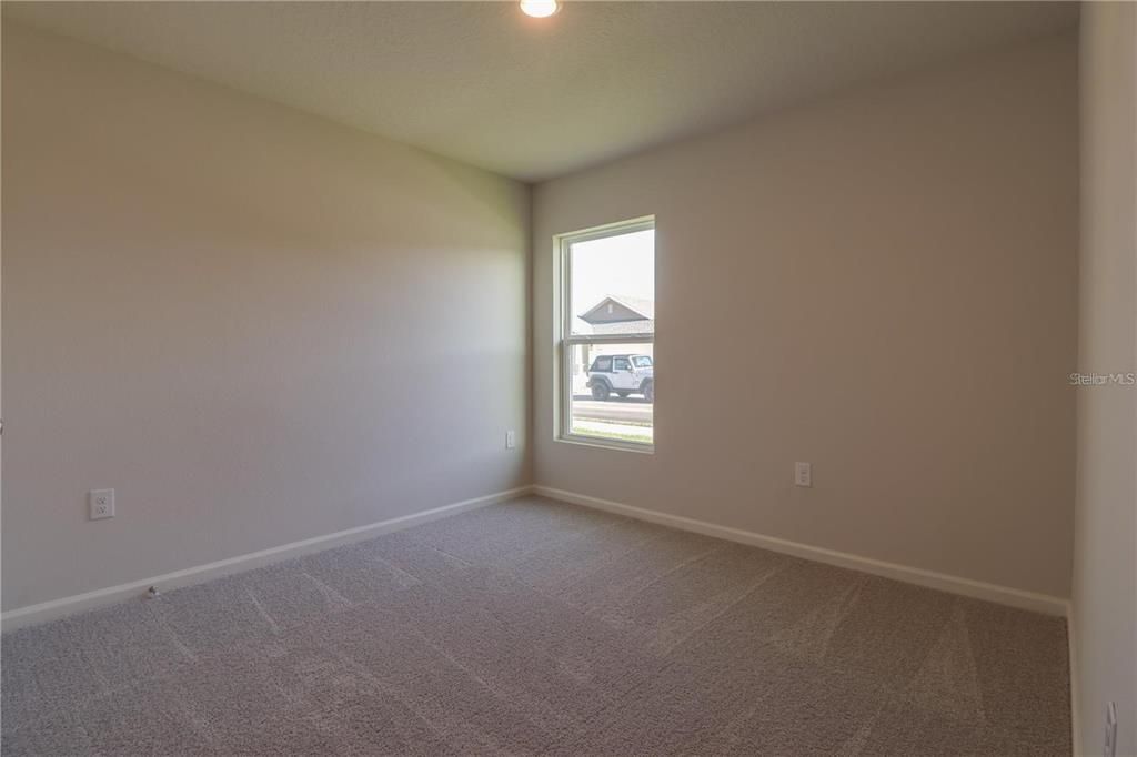 For Rent: $2,200 (4 beds, 2 baths, 1662 Square Feet)