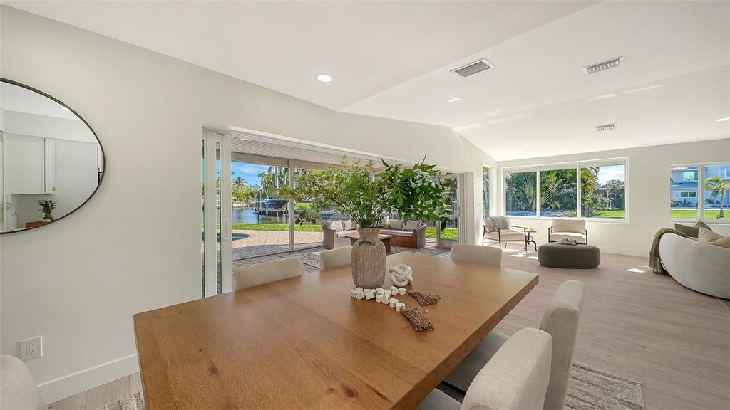 En Venta: $2,600,000 (4 camas, 3 baños, 2689 Pies cuadrados)
