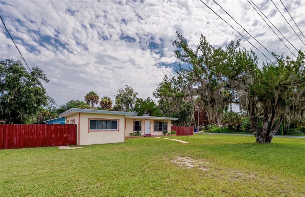 En Venta: $275,000 (3 camas, 2 baños, 1281 Pies cuadrados)