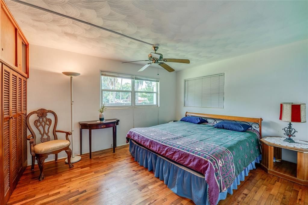 En Venta: $275,000 (3 camas, 2 baños, 1281 Pies cuadrados)