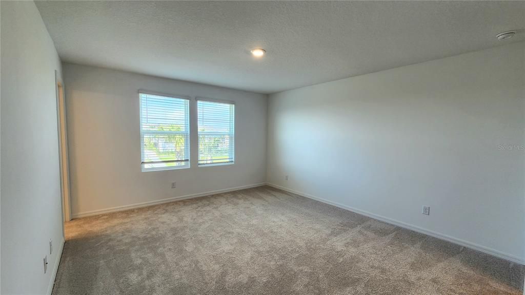 В аренду: $2,450 (3 спален, 2 ванн, 1553 Квадратных фут)