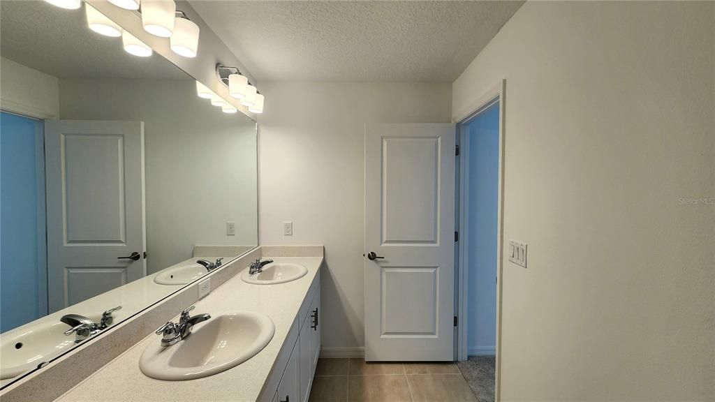В аренду: $2,450 (3 спален, 2 ванн, 1553 Квадратных фут)