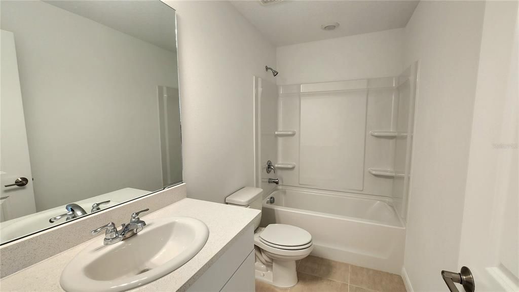 В аренду: $2,450 (3 спален, 2 ванн, 1553 Квадратных фут)