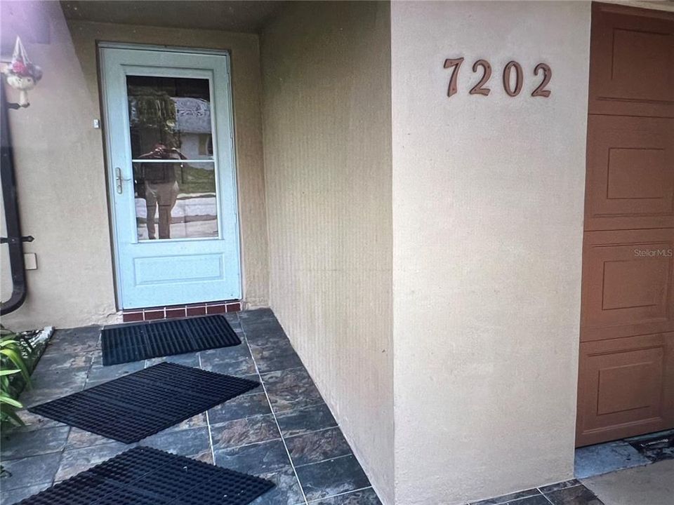 For Rent: $1,800 (3 beds, 2 baths, 1310 Square Feet)