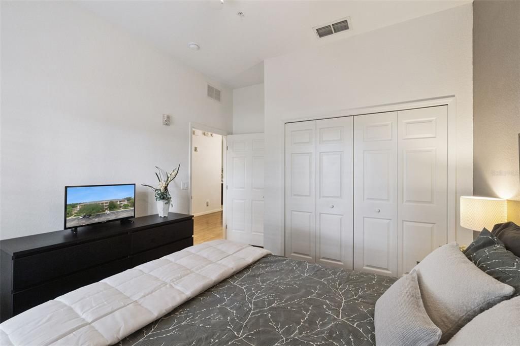 En Venta: $223,700 (3 camas, 2 baños, 1227 Pies cuadrados)