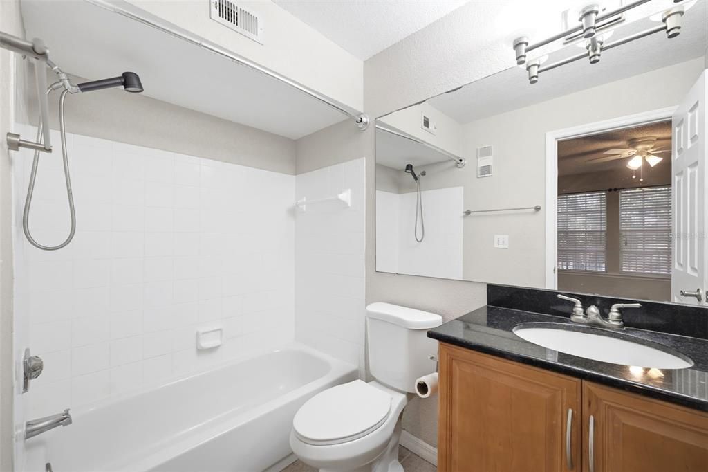 В аренду: $2,195 (3 спален, 2 ванн, 1579 Квадратных фут)