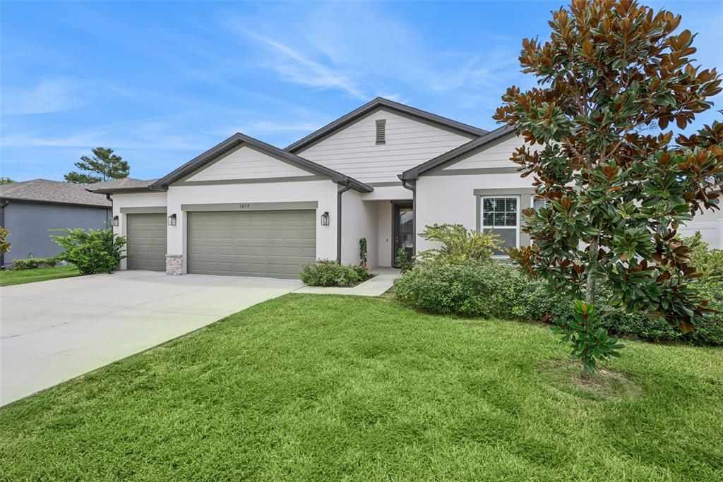 For Sale: $499,000 (4 beds, 2 baths, 2691 Square Feet)
