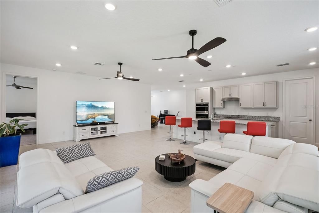 For Sale: $499,000 (4 beds, 2 baths, 2691 Square Feet)