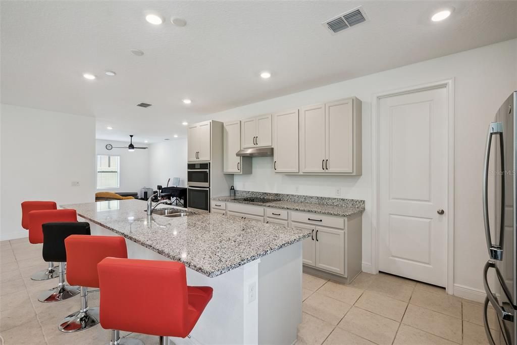 For Sale: $499,000 (4 beds, 2 baths, 2691 Square Feet)