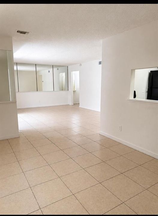 В аренду: $1,600 (3 спален, 2 ванн, 1348 Квадратных фут)