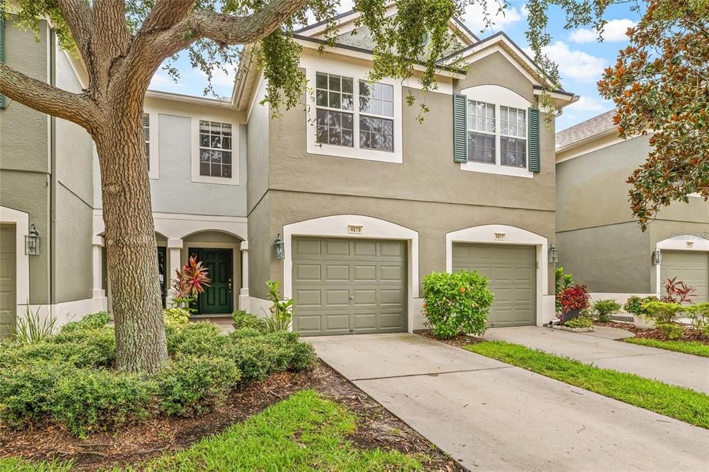 For Sale: $299,900 (3 beds, 2 baths, 1644 Square Feet)