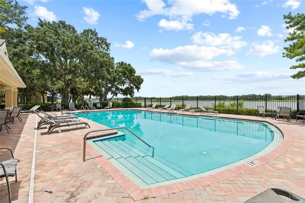For Sale: $299,900 (3 beds, 2 baths, 1644 Square Feet)