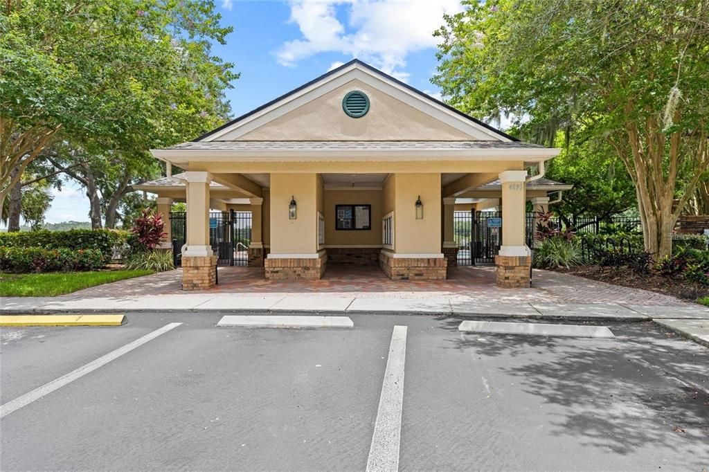For Sale: $299,900 (3 beds, 2 baths, 1644 Square Feet)
