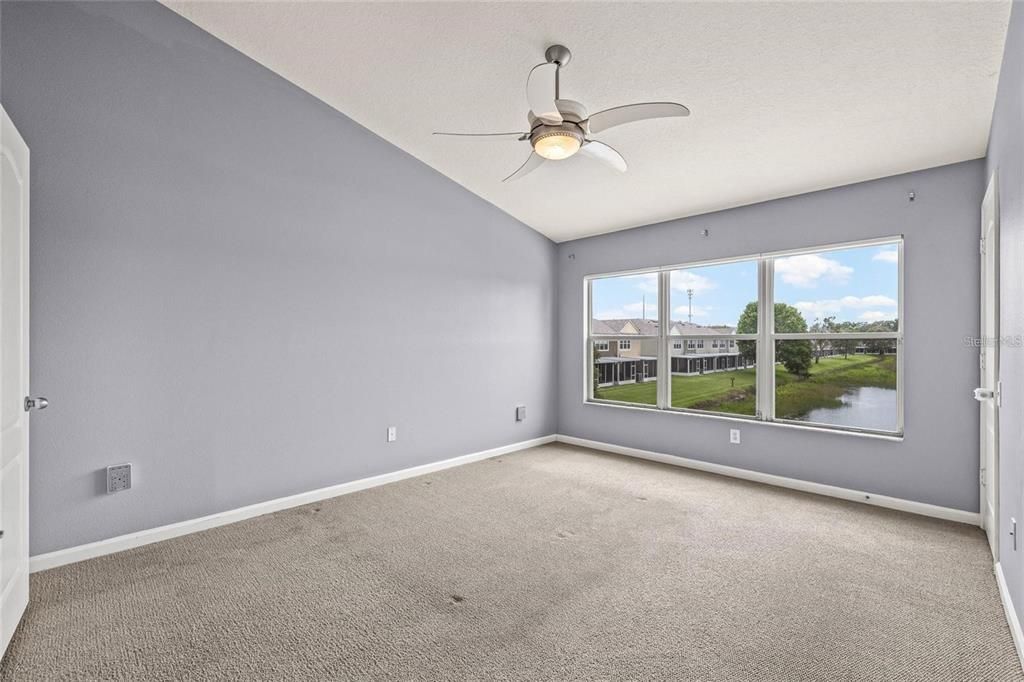 For Sale: $299,900 (3 beds, 2 baths, 1644 Square Feet)