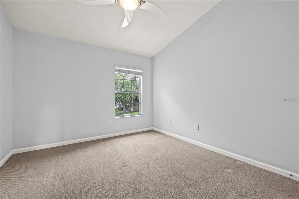 For Sale: $299,900 (3 beds, 2 baths, 1644 Square Feet)