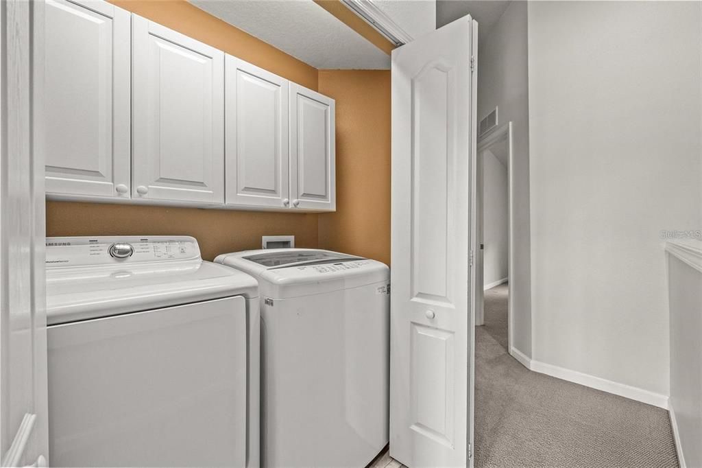 For Sale: $299,900 (3 beds, 2 baths, 1644 Square Feet)