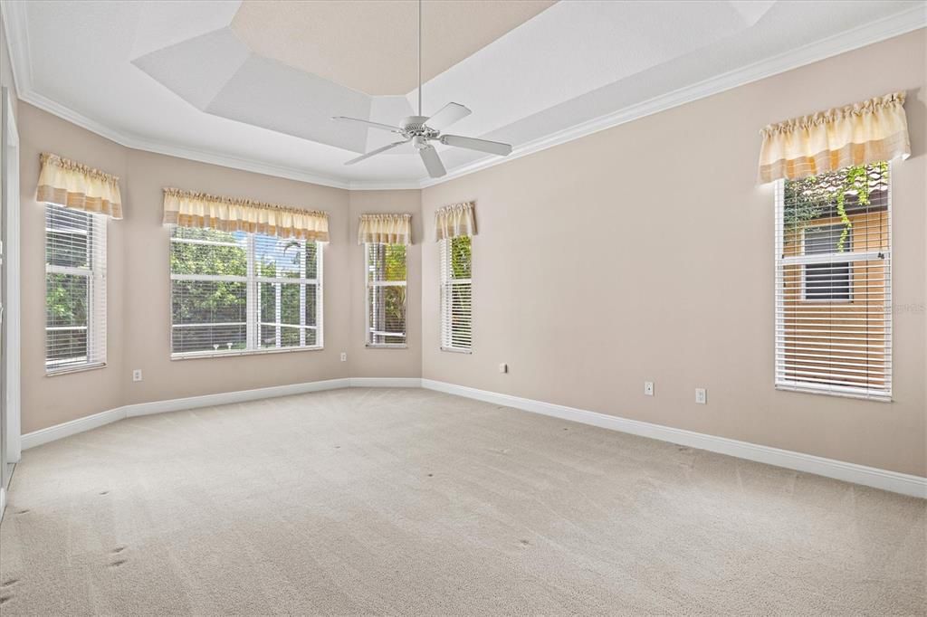 For Sale: $699,900 (4 beds, 3 baths, 2912 Square Feet)