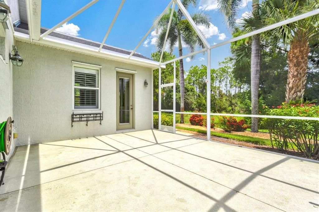 For Sale: $699,900 (4 beds, 3 baths, 2912 Square Feet)