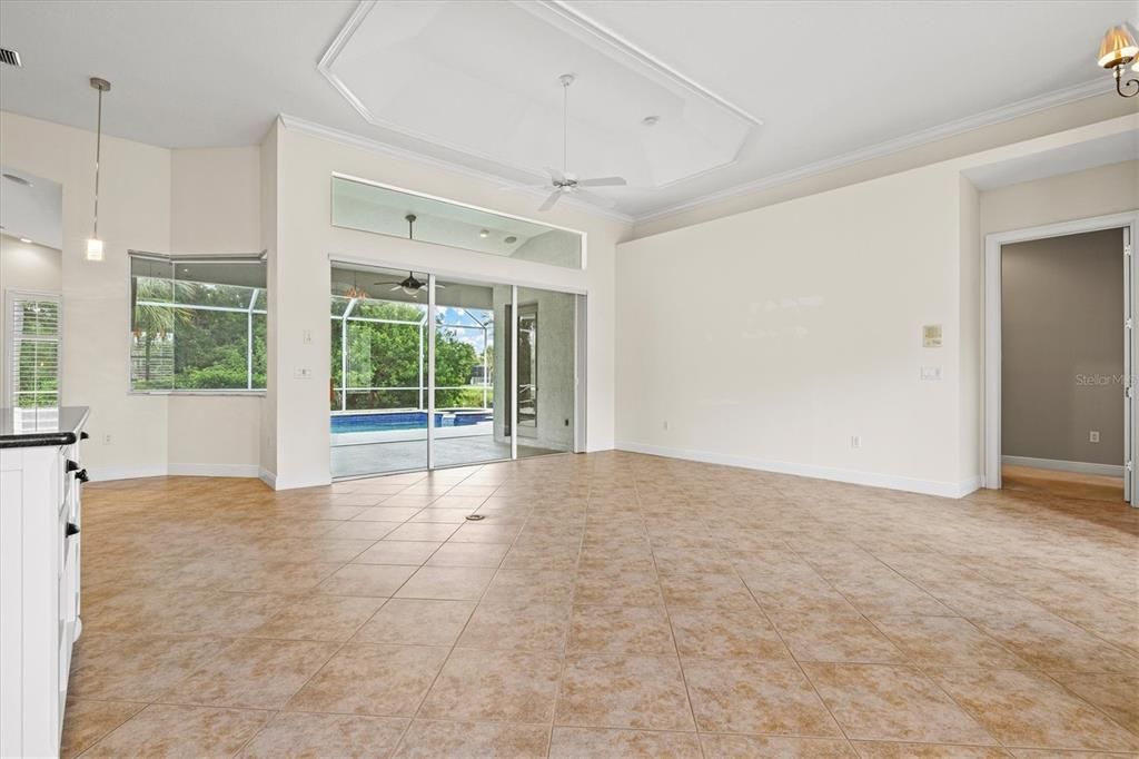 For Sale: $699,900 (4 beds, 3 baths, 2912 Square Feet)