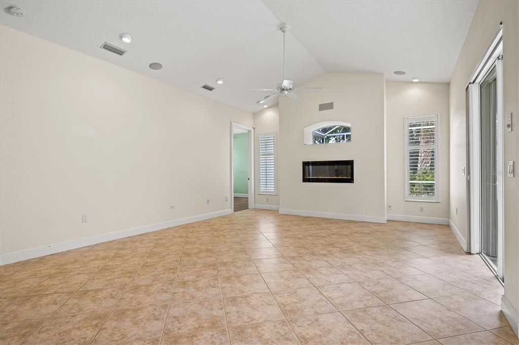 For Sale: $699,900 (4 beds, 3 baths, 2912 Square Feet)