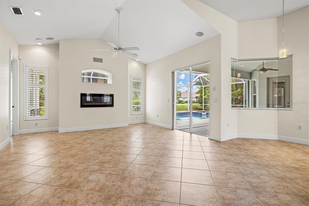 For Sale: $699,900 (4 beds, 3 baths, 2912 Square Feet)