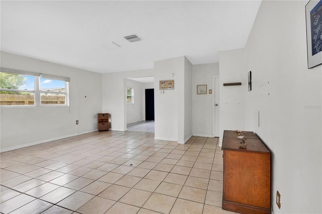 En Venta: $190,000 (2 camas, 1 baños, 1056 Pies cuadrados)