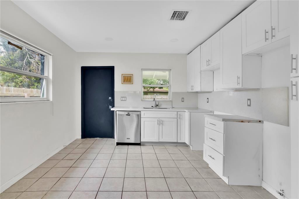 En Venta: $190,000 (2 camas, 1 baños, 1056 Pies cuadrados)