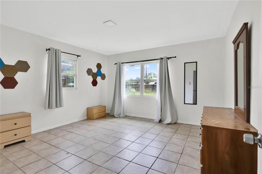 En Venta: $190,000 (2 camas, 1 baños, 1056 Pies cuadrados)