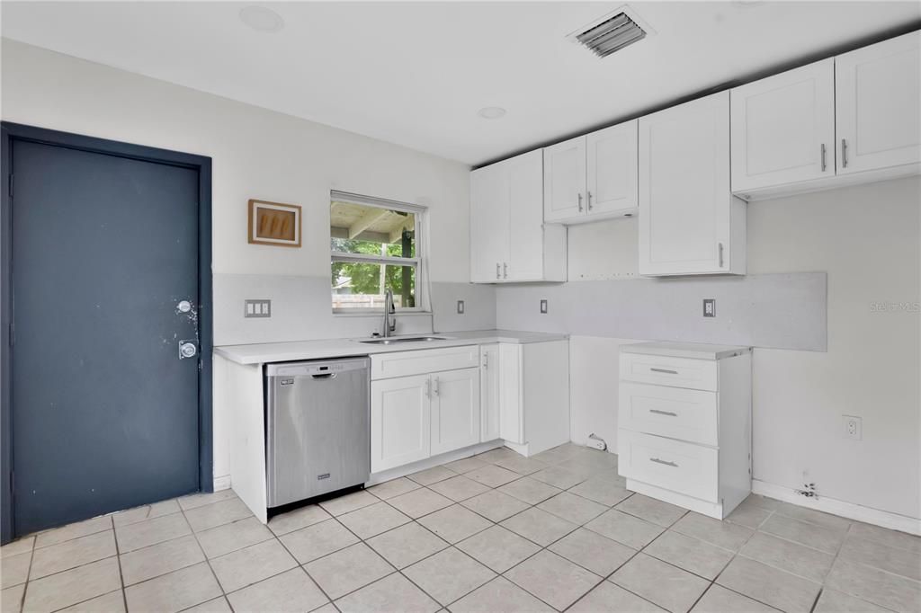 En Venta: $190,000 (2 camas, 1 baños, 1056 Pies cuadrados)