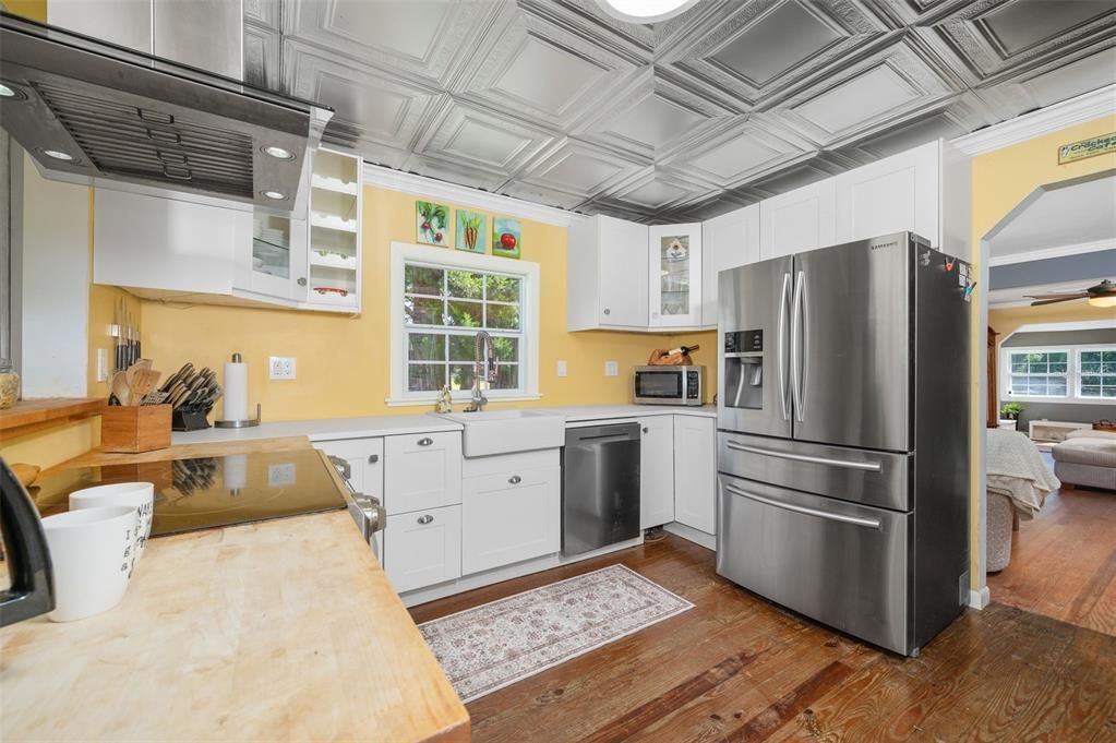 For Sale: $525,900 (3 beds, 2 baths, 1885 Square Feet)