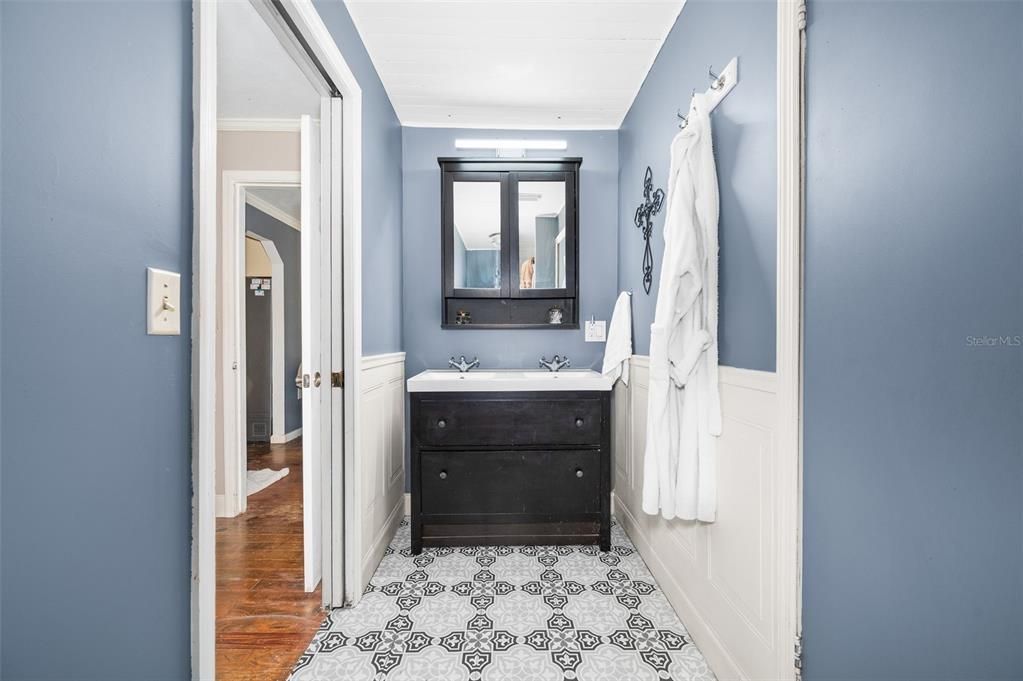 For Sale: $525,900 (3 beds, 2 baths, 1885 Square Feet)