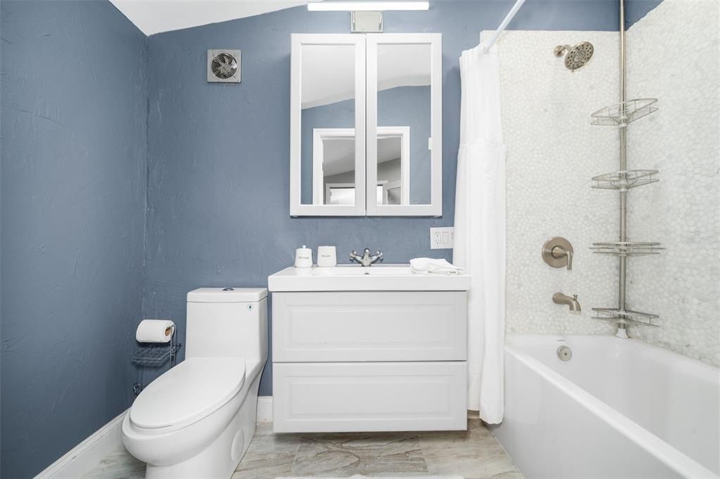 For Sale: $525,900 (3 beds, 2 baths, 1885 Square Feet)