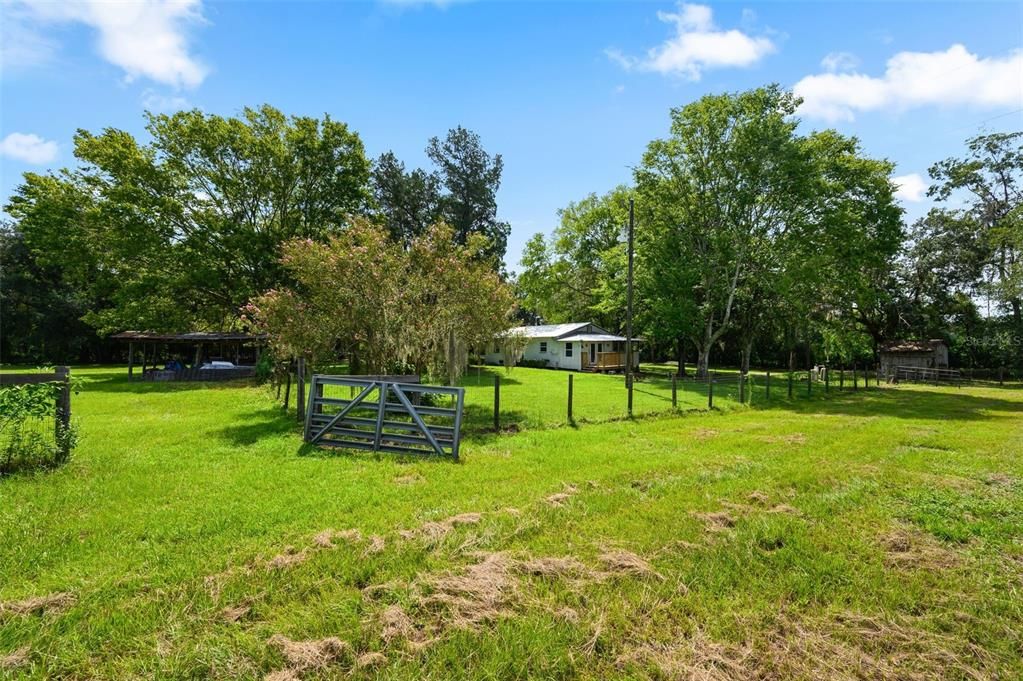 For Sale: $525,900 (3 beds, 2 baths, 1885 Square Feet)