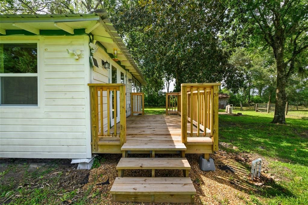 For Sale: $525,900 (3 beds, 2 baths, 1885 Square Feet)