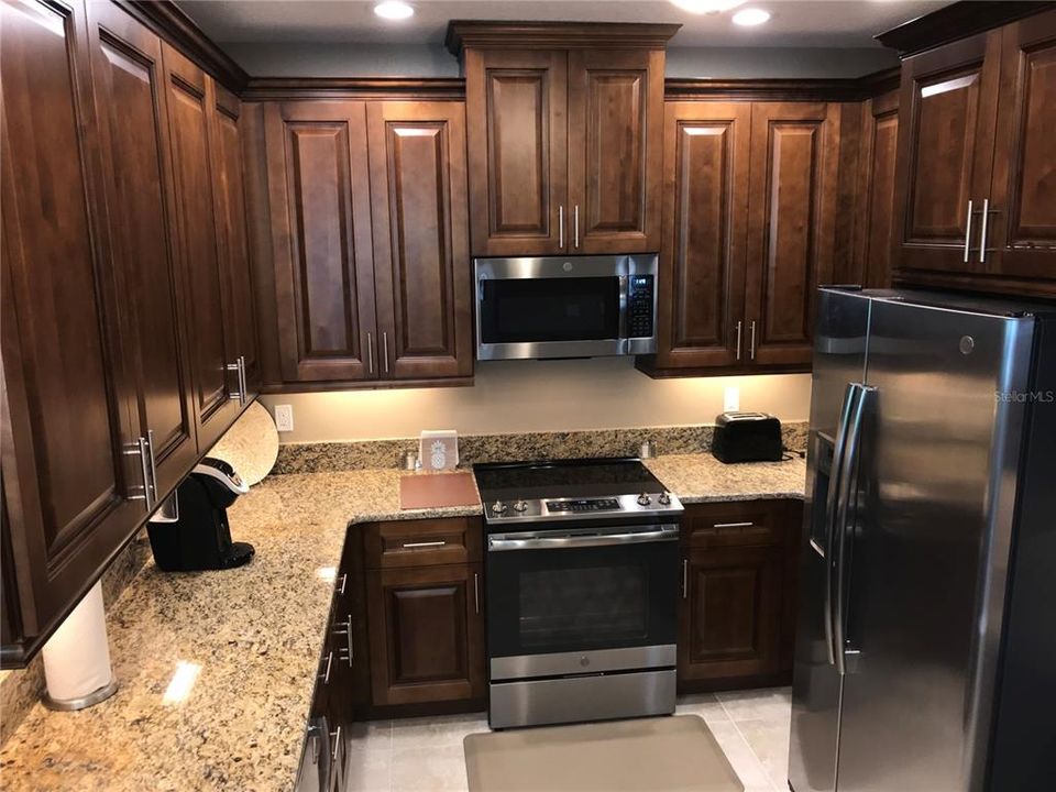 For Rent: $5,000 (3 beds, 2 baths, 1857 Square Feet)
